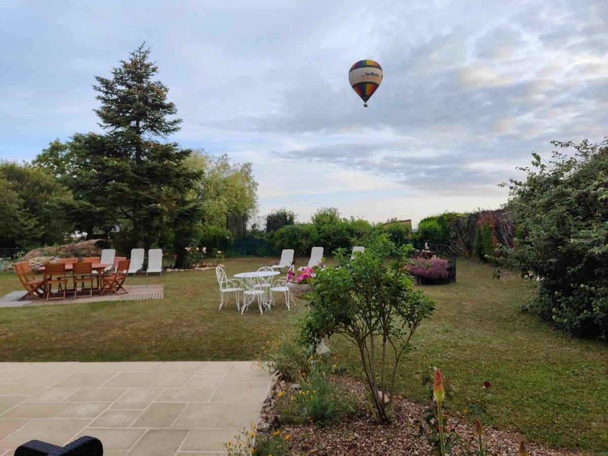 La Maison Genevier - Chambre Doreline Montreuil-en-Touraine Екстериор снимка